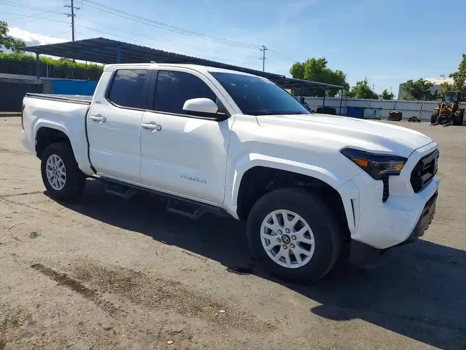 3TMLB5JN5RM034475 2024 TOYOTA TACOMA-3