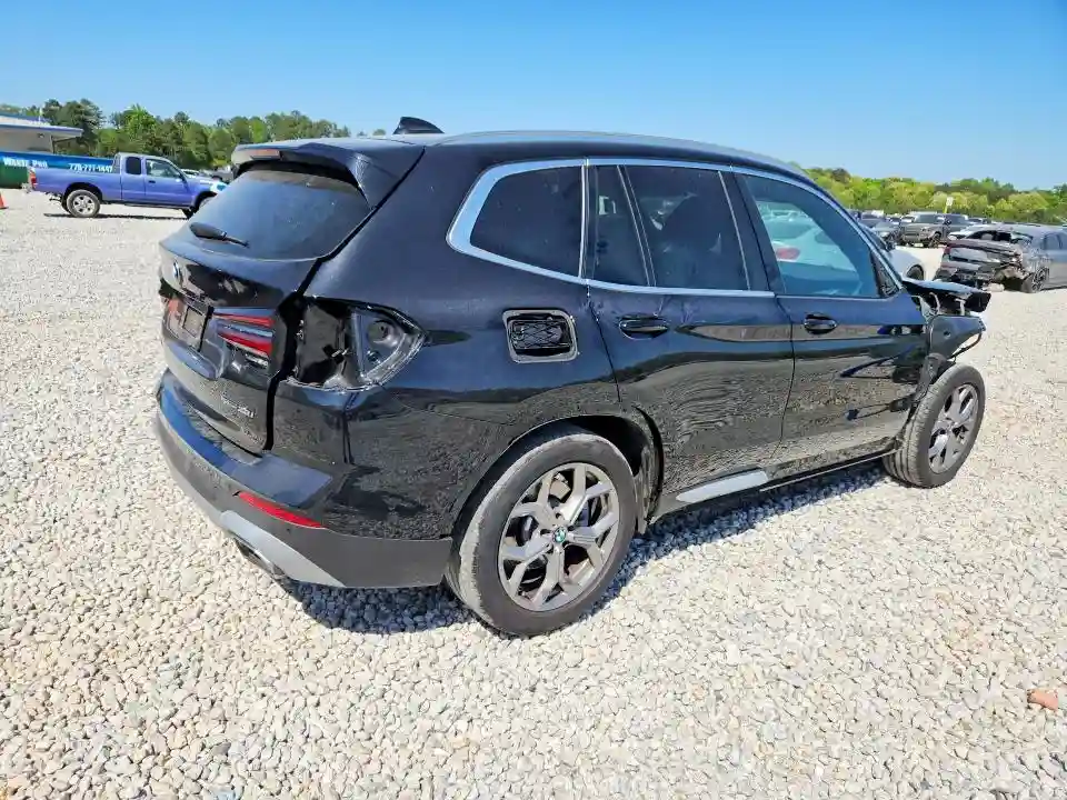 5UX43DP05R9W75050 2024 BMW X3-2
