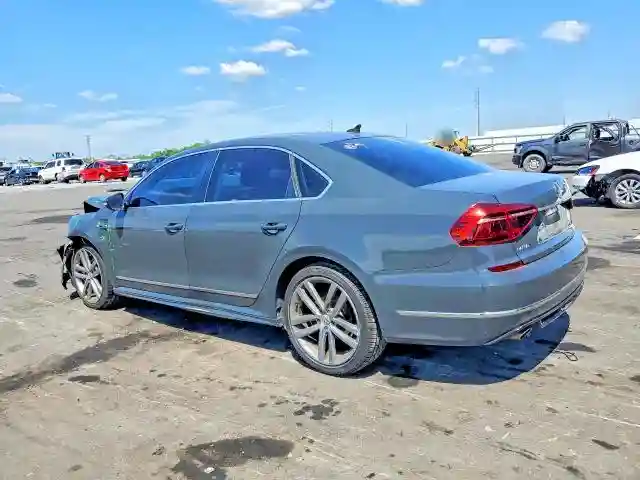 1VWDT7A31HC062640 2017 VOLKSWAGEN PASSAT-1