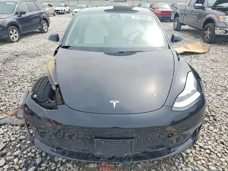5YJ3E1EA3KF301663 2019 TESLA MODEL 3-4