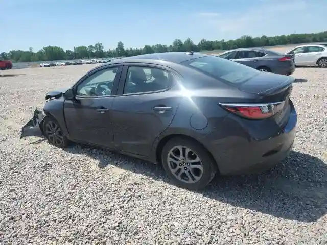 3MYDLBYV6KY513350 2019 TOYOTA YARIS-1