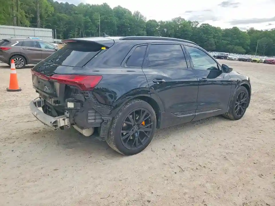 WA1VABGE4NB040748 2022 AUDI E-TRON-2