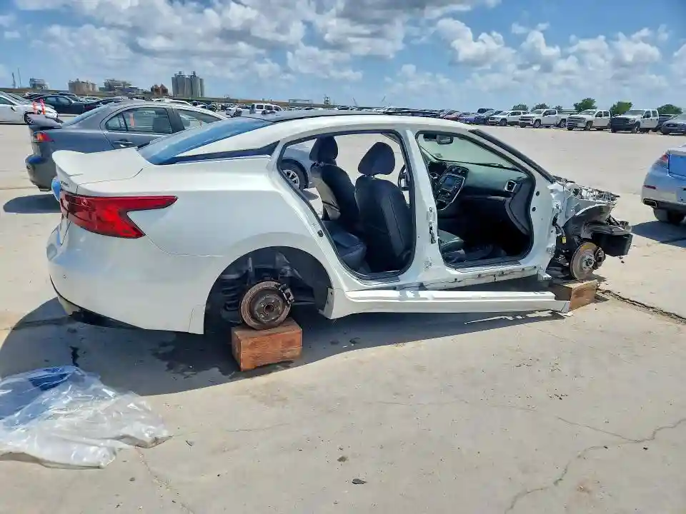 1N4AA6AP1JC400767 2018 NISSAN MAXIMA-2