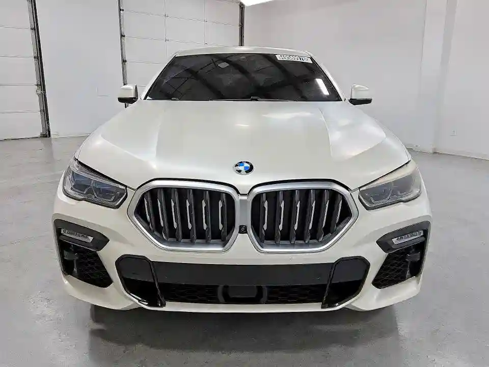5UXCY8C04M9E21187 2021 BMW X6-4
