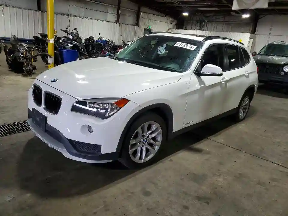 WBAVL1C50FVY34661 2015 BMW X1-0