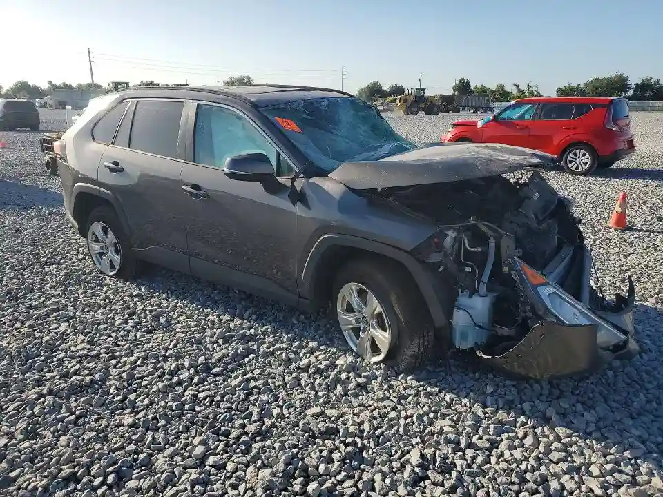 2T3W1RFV1MC154153 2021 TOYOTA RAV4-3