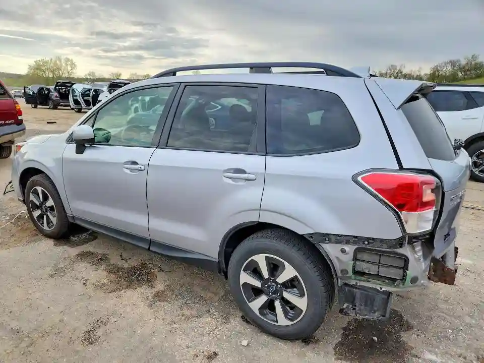 JF2SJAECXHH402914 2017 SUBARU FORESTER-1