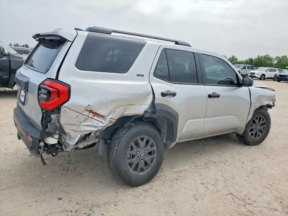 JTEVA5AR9S5006975 2025 TOYOTA 4RUNNER-2