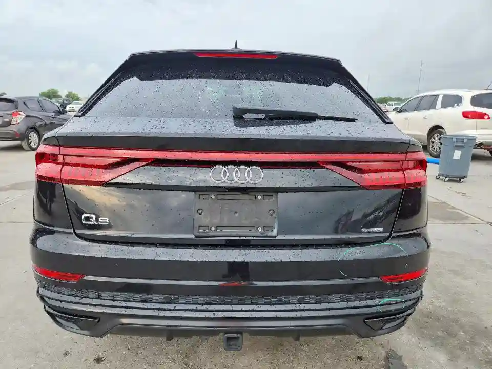 WA1FVAF12KD039468 2019 AUDI Q8-5