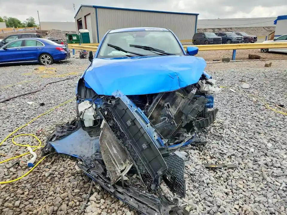 3MYDLBYV9KY523953 2019 TOYOTA YARIS-4