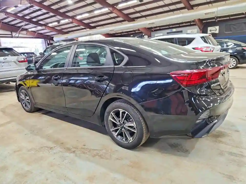 3KPF24AD1PE538382 2023 KIA FORTE-1