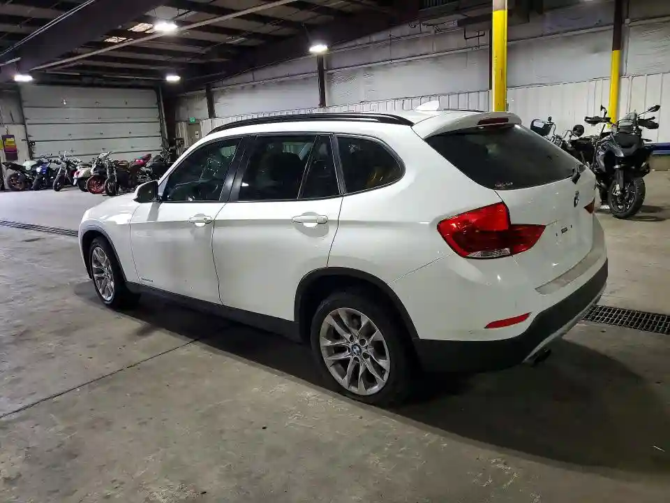 WBAVL1C50FVY34661 2015 BMW X1-1