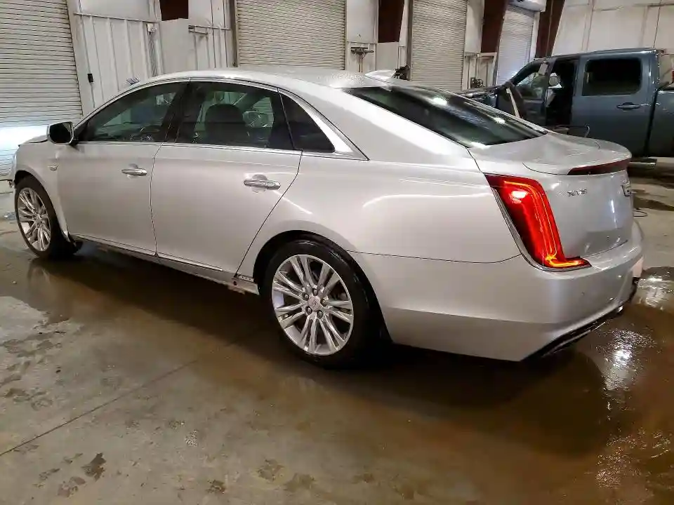 2G61M5S33J9132080 2018 CADILLAC XTS-1