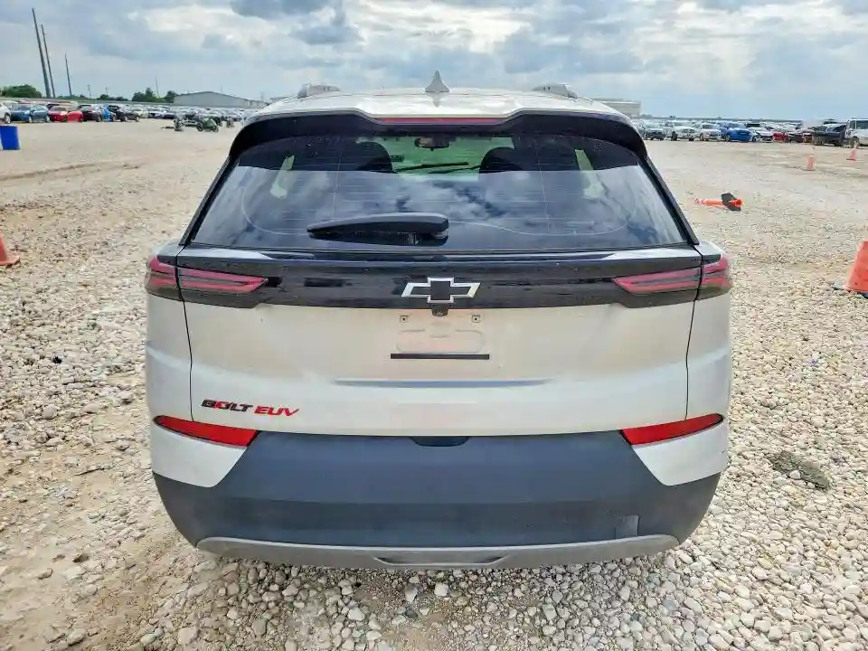 1G1FY6S09P4185843 2023 CHEVROLET BOLT-5