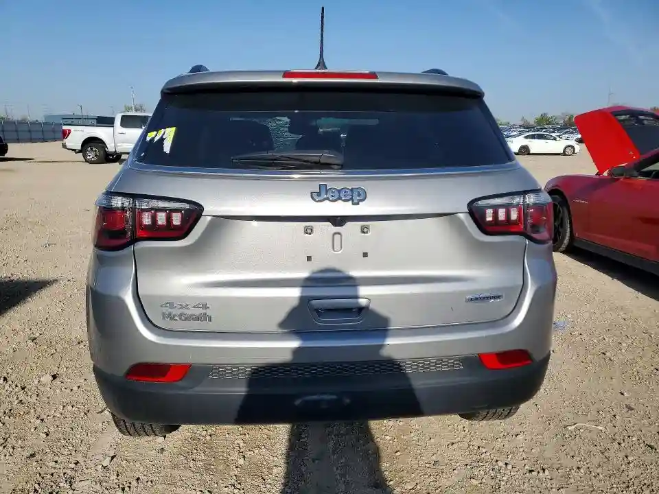 3C4NJDBB1NT224218 2022 JEEP COMPASS-5