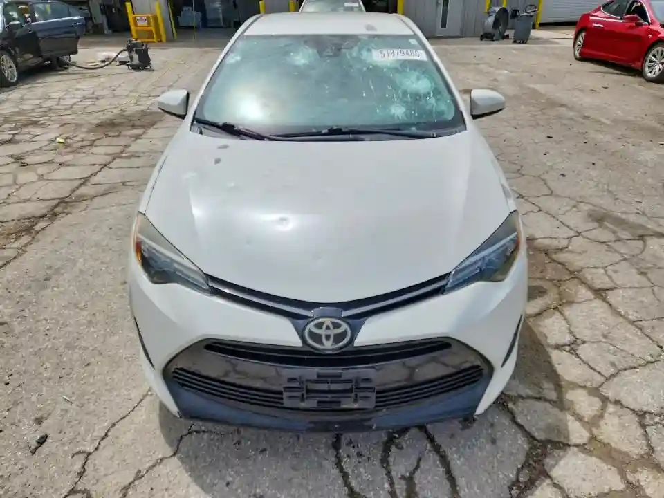 5YFBURHEXHP607610 2017 TOYOTA COROLLA-4