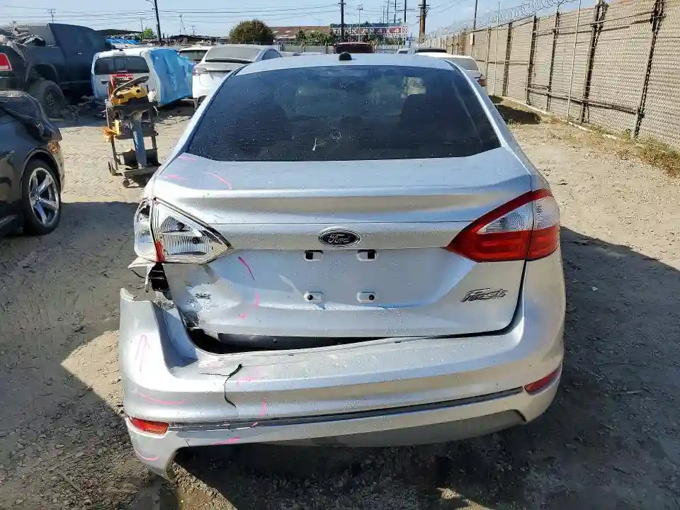 3FADP4BJXFM111712 2015 FORD FIESTA-5