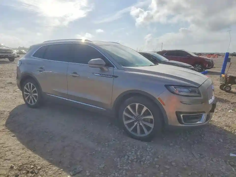 2LMPJ6K92KBL18911 2019 LINCOLN NAUTILUS-3