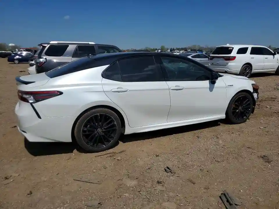 4T1K31AK8MU028726 2021 TOYOTA CAMRY-2