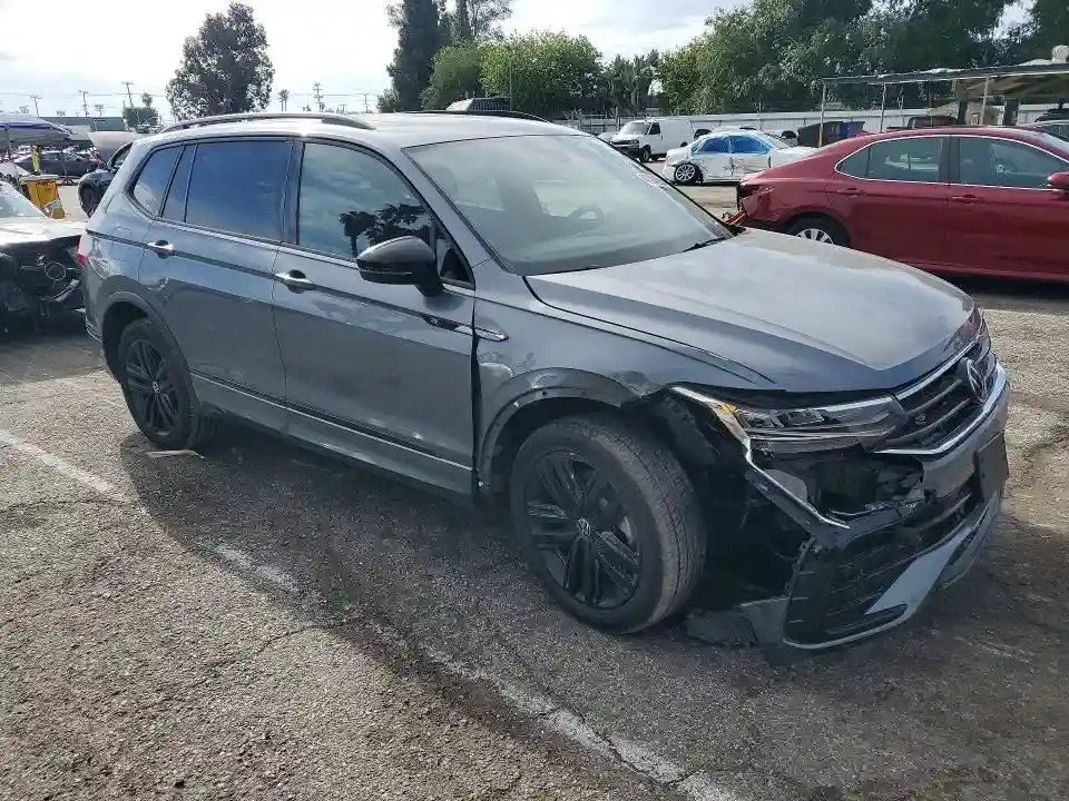 3VVCB7AX7NM053277 2022 VOLKSWAGEN TIGUAN-3