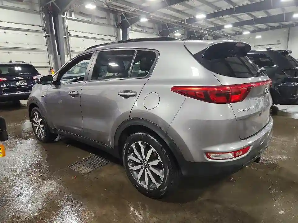 KNDPNCAC3J7360205 2018 KIA SPORTAGE-1