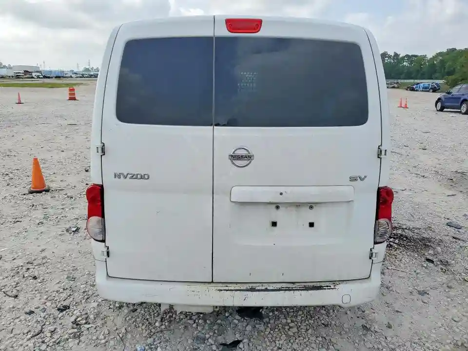 3N6CM0KN7HK714588 2017 NISSAN NV-5