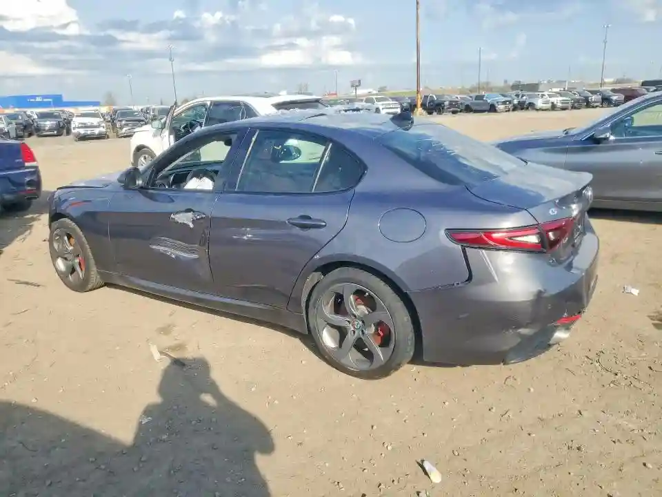 ZARFAEDN9H7555662 2017 ALFA ROMEO GIULIA-1
