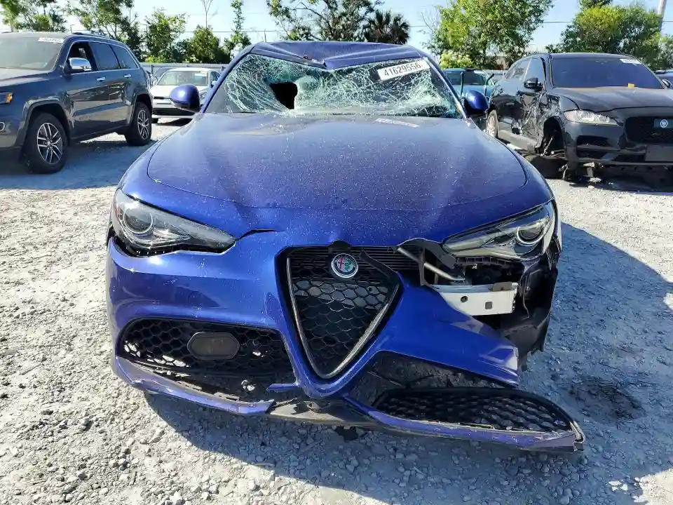 ZARFAMAN7N7660498 2022 ALFA ROMEO GIULIA-4
