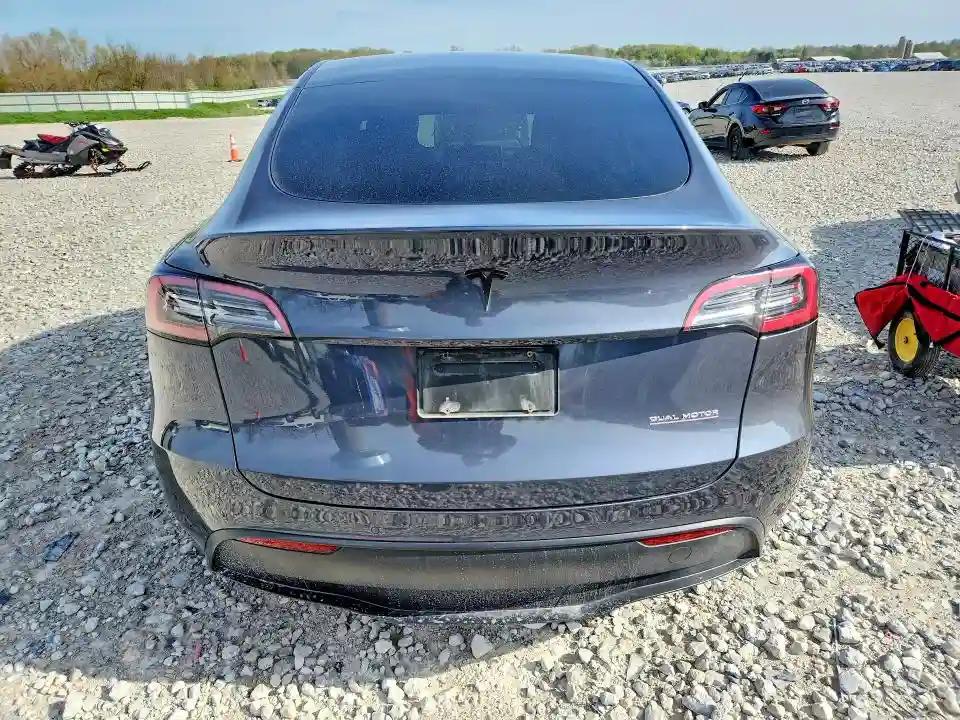 7SAYGDEF6NF537003 2022 TESLA MODEL Y-5