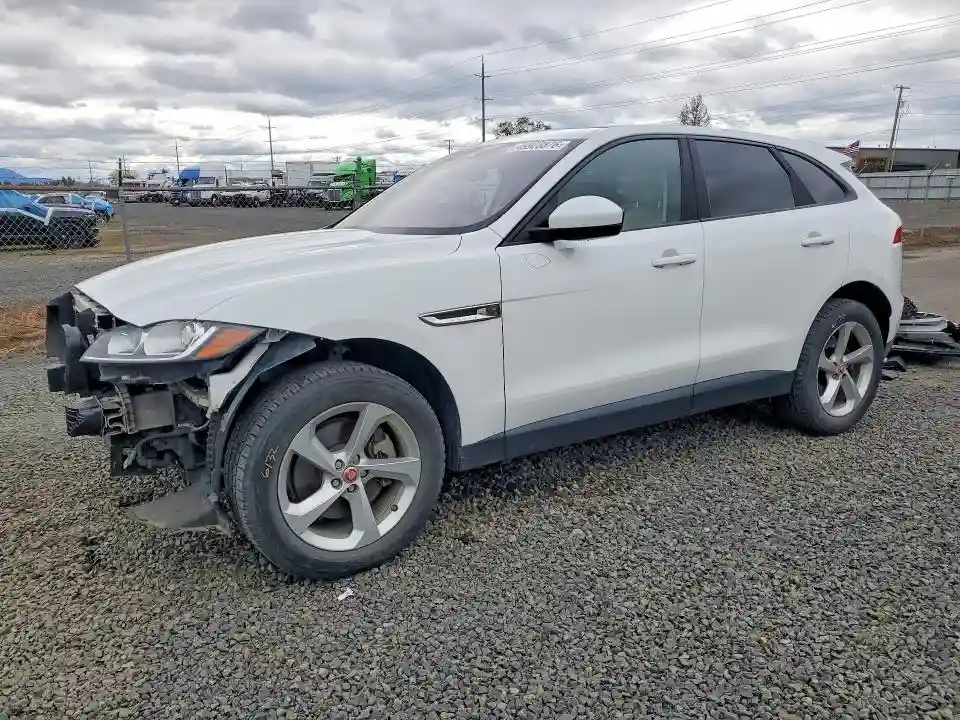 SADCJ2GX5JA237057 2018 JAGUAR F-PACE-0