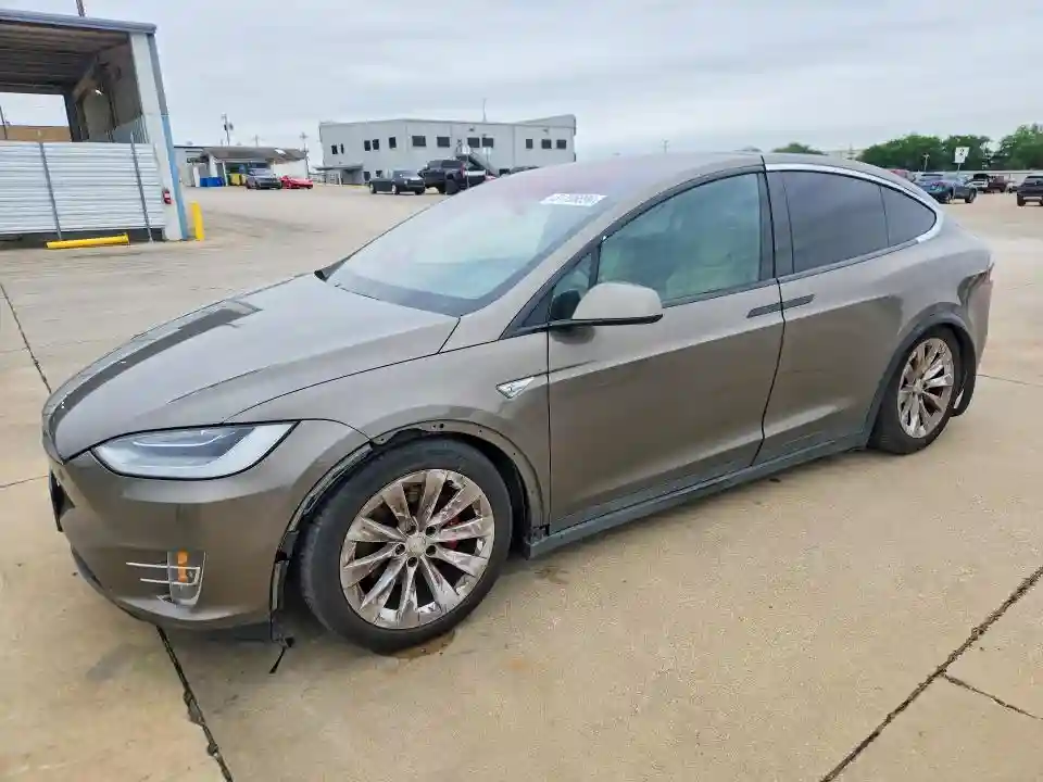 5YJXCAE47GFS00618 2016 TESLA MODEL X-0