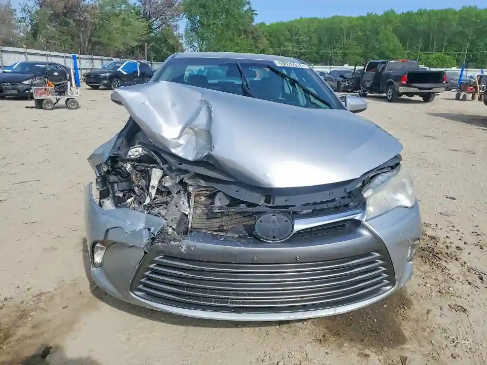 4T1BF1FK0HU762802 2017 TOYOTA CAMRY-4