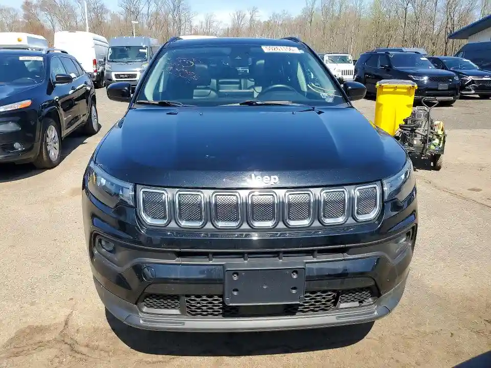 3C4NJDBB4NT199766 2022 JEEP COMPASS-4
