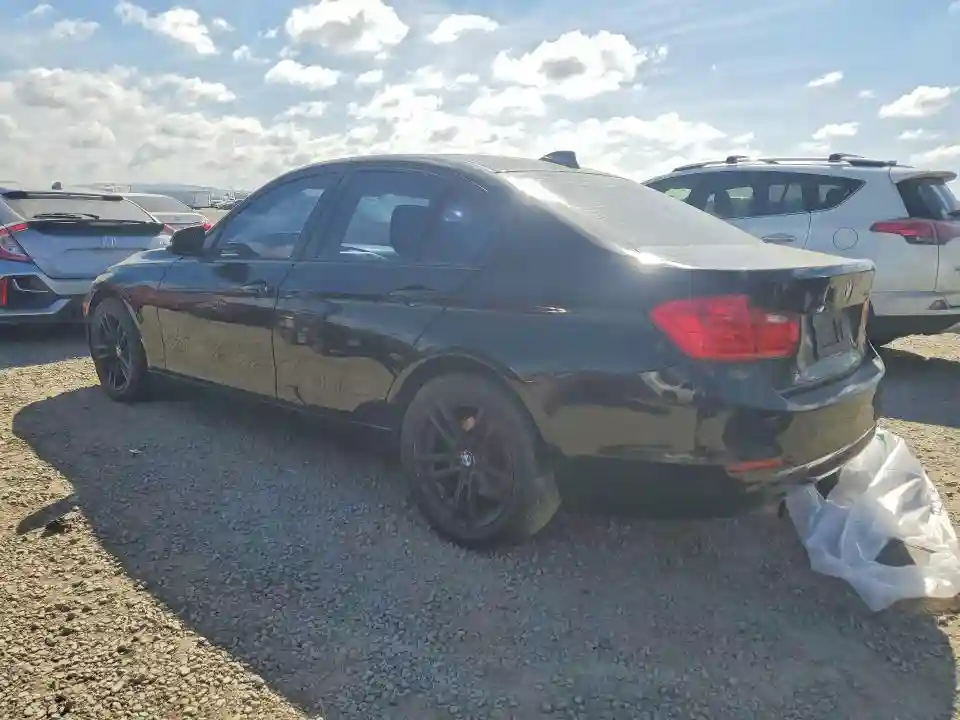 WBA3B1C52FK135821 2015 BMW 3 SERIES-1