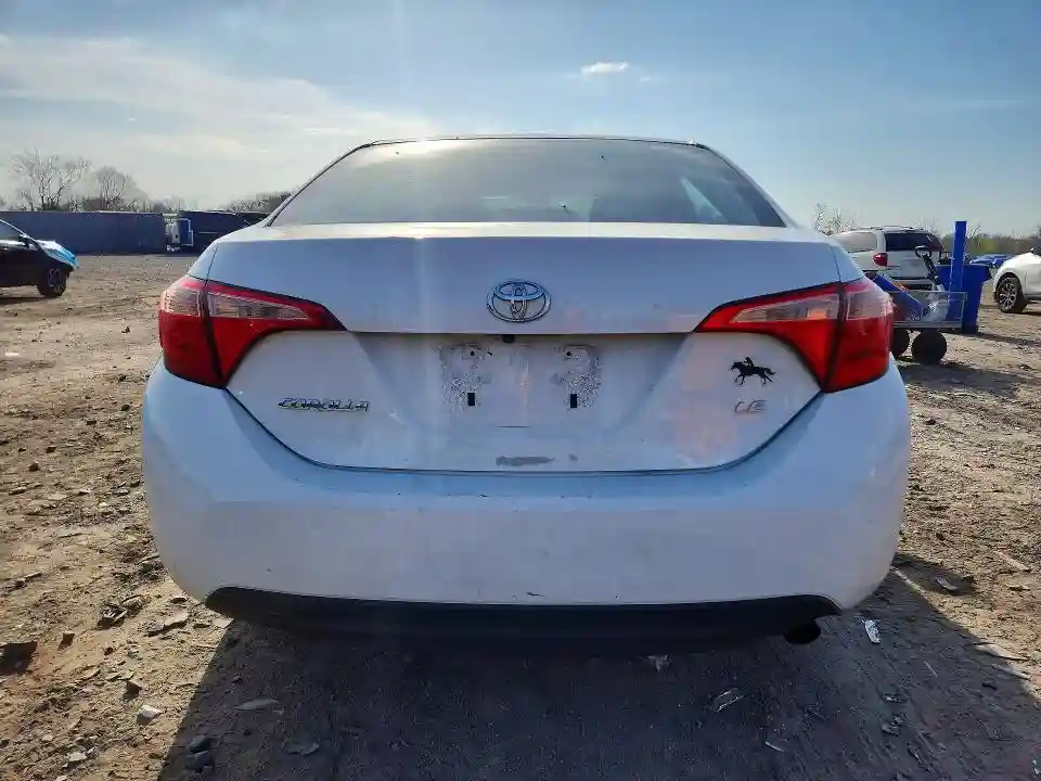 5YFBURHE1KP930676 2019 TOYOTA COROLLA-5