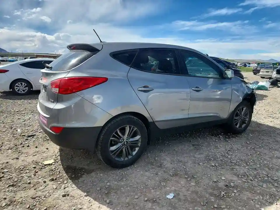 KM8JTCAF2FU098915 2015 HYUNDAI TUCSON-4