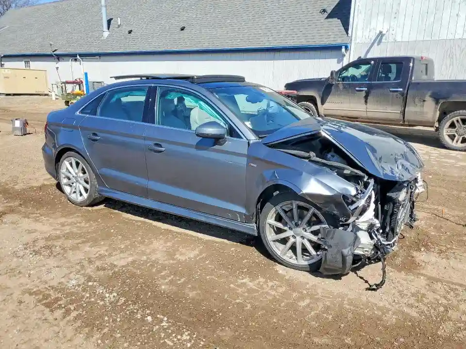 WAUKFGFF0F1138133 2015 AUDI A3-3