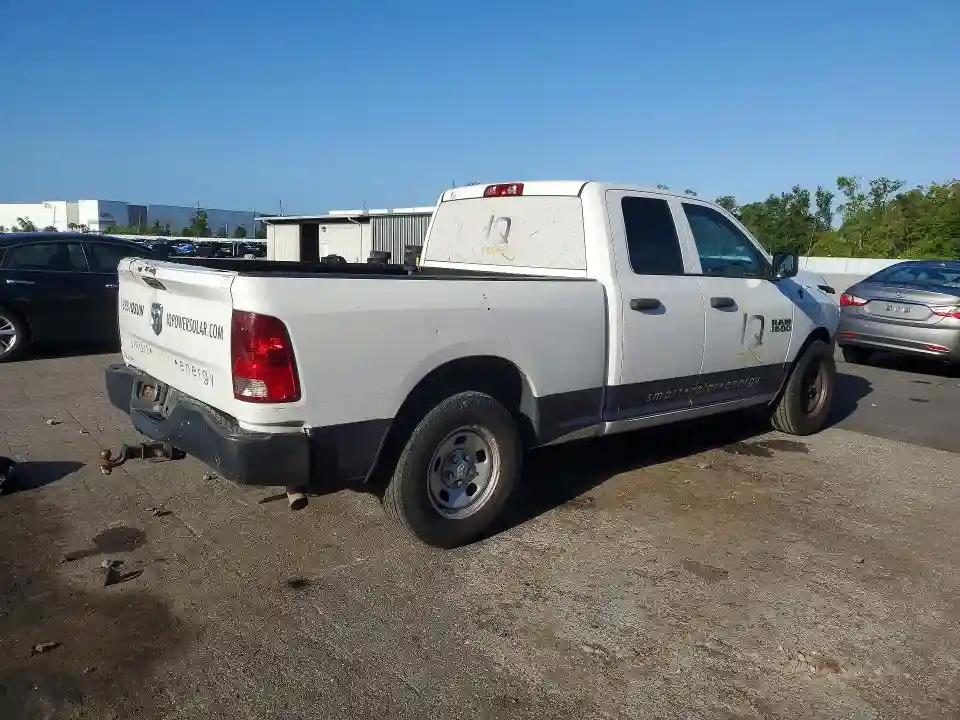1C6RR6FT2HS846879 2017 RAM 1500-2