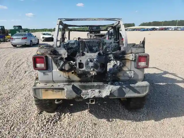 1C4HJXDG9JW183459 2018 JEEP WRANGLER-5