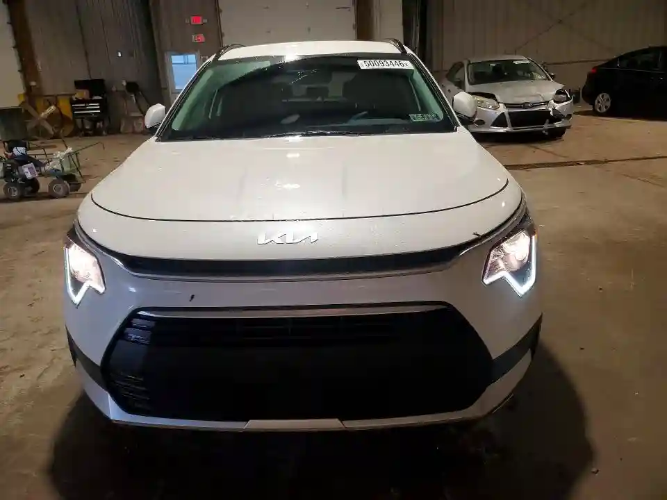 KNDCR3LE7S5287905 2025 KIA NIRO-4
