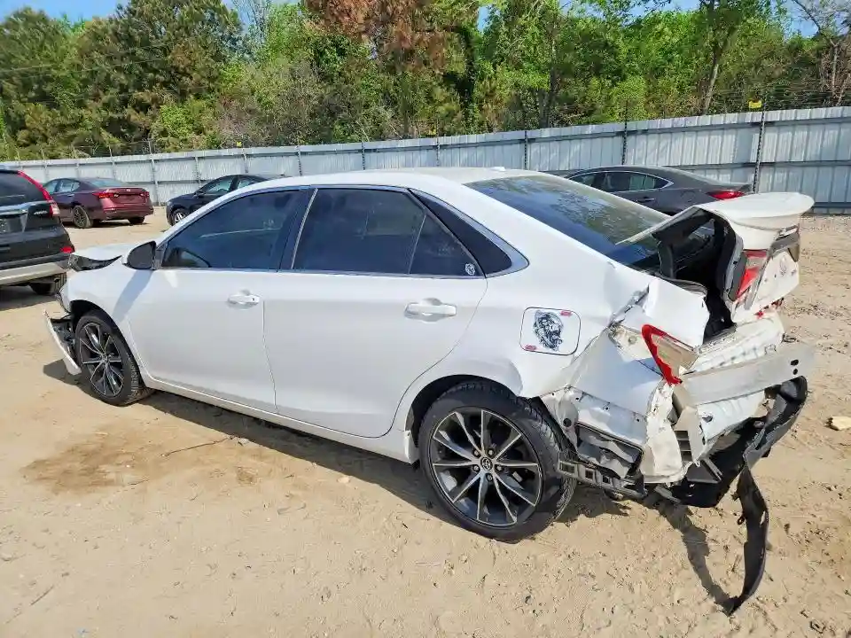 4T1BF1FK0GU128856 2016 TOYOTA CAMRY-1