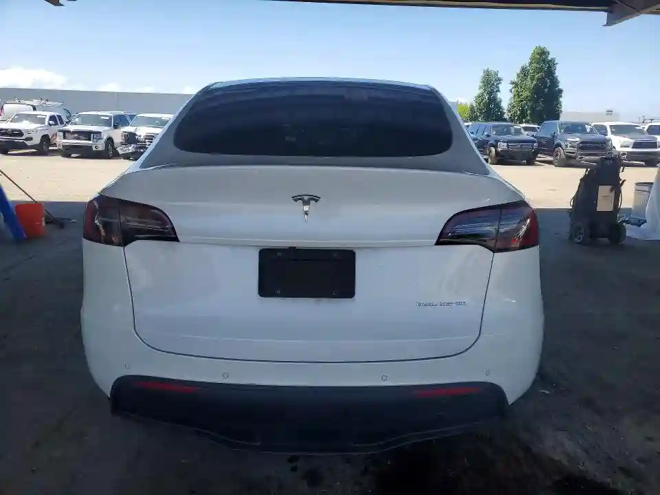 5YJYGAEE8MF252014 2021 TESLA MODEL Y-5