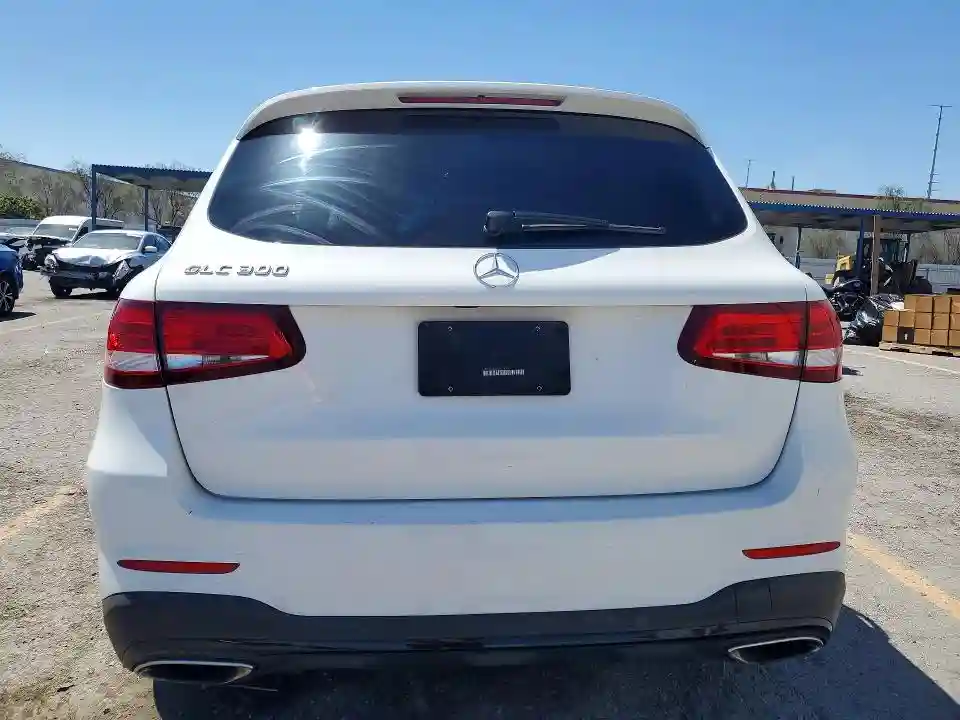 WDC0G4JB8JV014231 2018 MERCEDES-BENZ GLC-CLASS-5