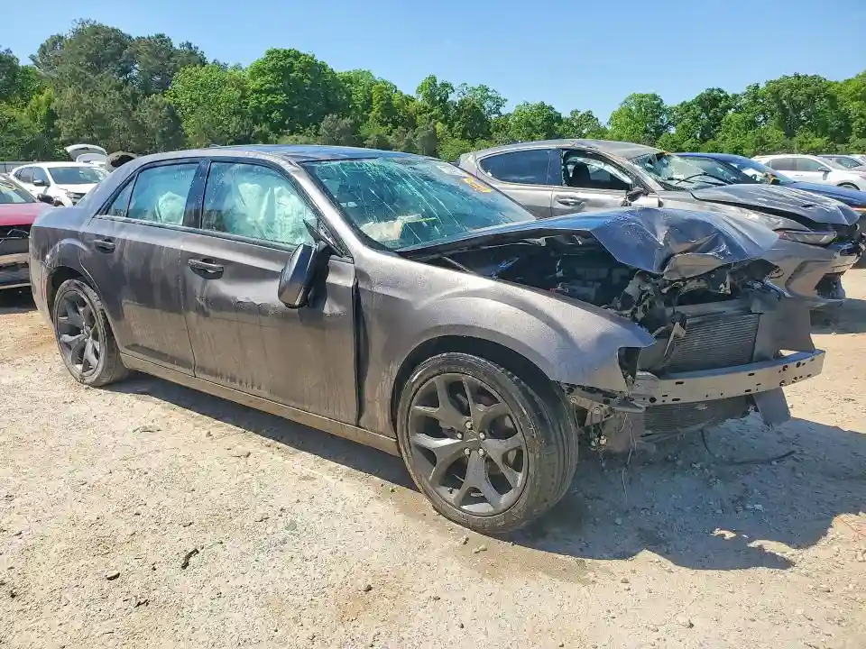 2C3CCABG2PH633310 2023 CHRYSLER 300-3