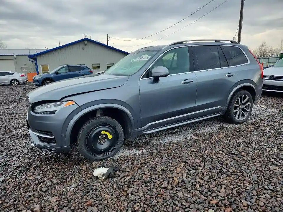 YV4102PKXJ1357475 2018 VOLVO XC90-0