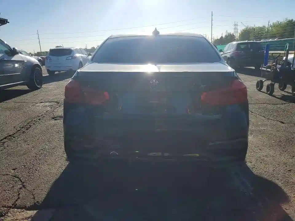 WBS8M9C5XJ5J79082 2018 BMW M3-5
