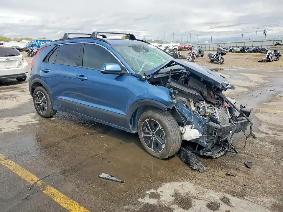 KNDCR3LE4R5182698 2024 KIA NIRO-3