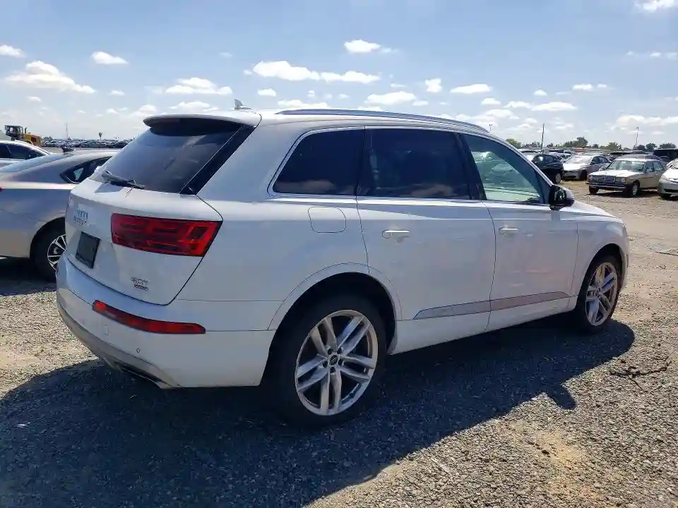 WA1VAAF78JD017985 2018 AUDI Q7-2