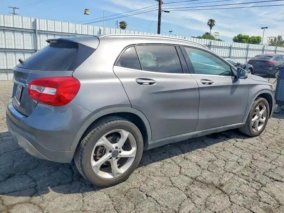 WDCTG4GB7JJ477828 2018 MERCEDES-BENZ GLA-CLASS-2