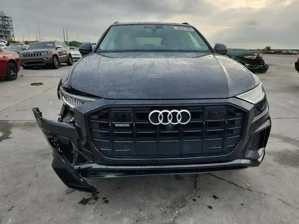 WA1FVAF12KD039468 2019 AUDI Q8-4